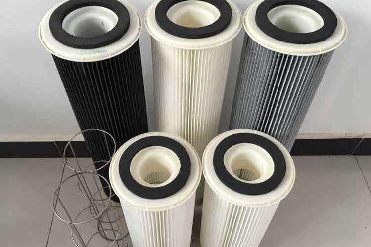 自洁式爱游戏体育网址_爱游戏（中国）的外观结构也能直接影响到清粉效果，相对传统圆筒式滤芯，锥形滤芯上大下小的形状在脉冲震打时塑粉更容易脱落